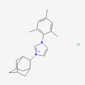 1-(2,4,6-Trimethylphenyl)-3-(adamantyl)imidazolium chloride - (1583244-07-8)